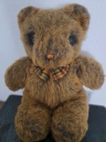 Teddybär braun Plüschtier mit Karo-Schleife guter Zustand