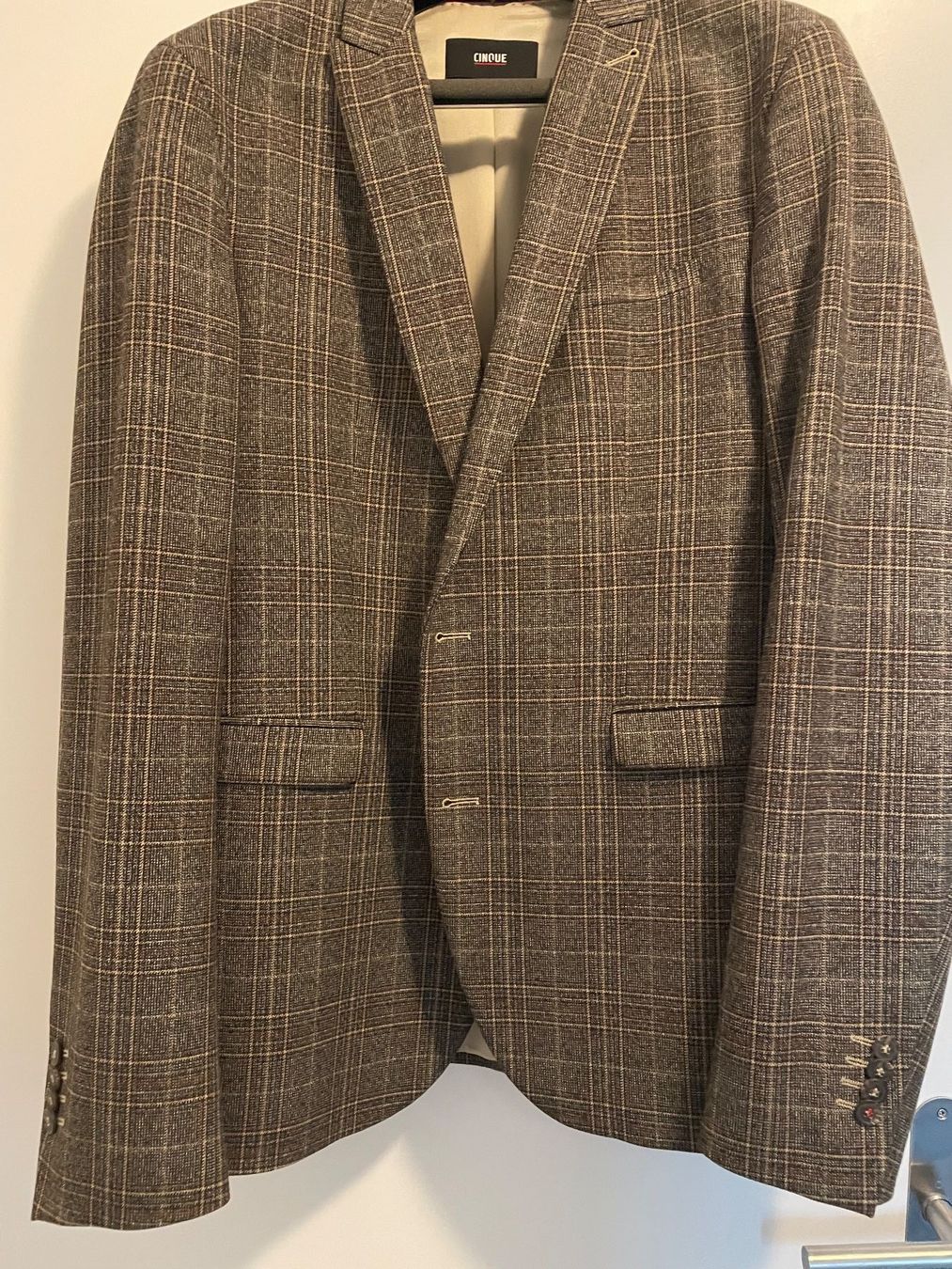 Giacche: CINQUE Sakko/Jacke, Herren, Grösse 98, – Usato da Männedorf venduto da Hebejati