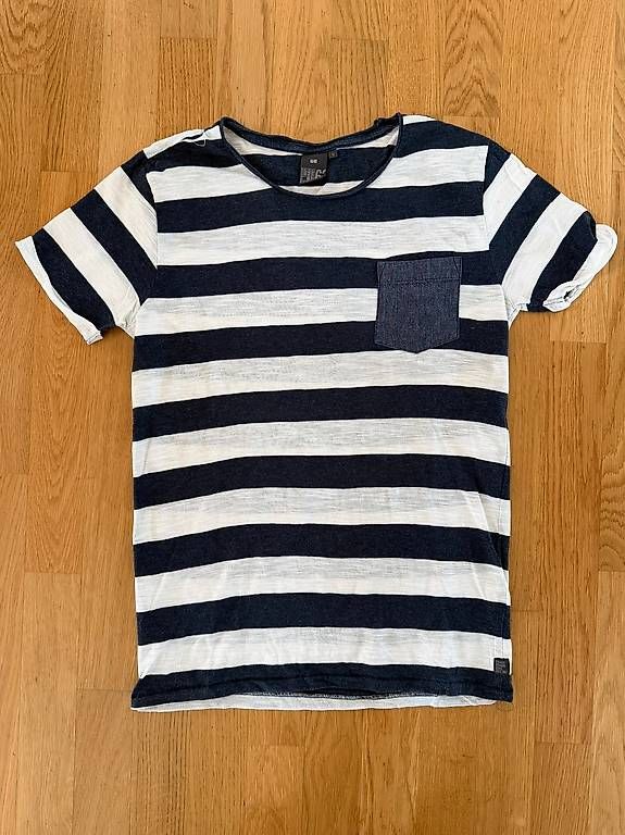 T-shirt: T-Shirt Paket Herren – Usato da Kriens venduto da Rina456 4