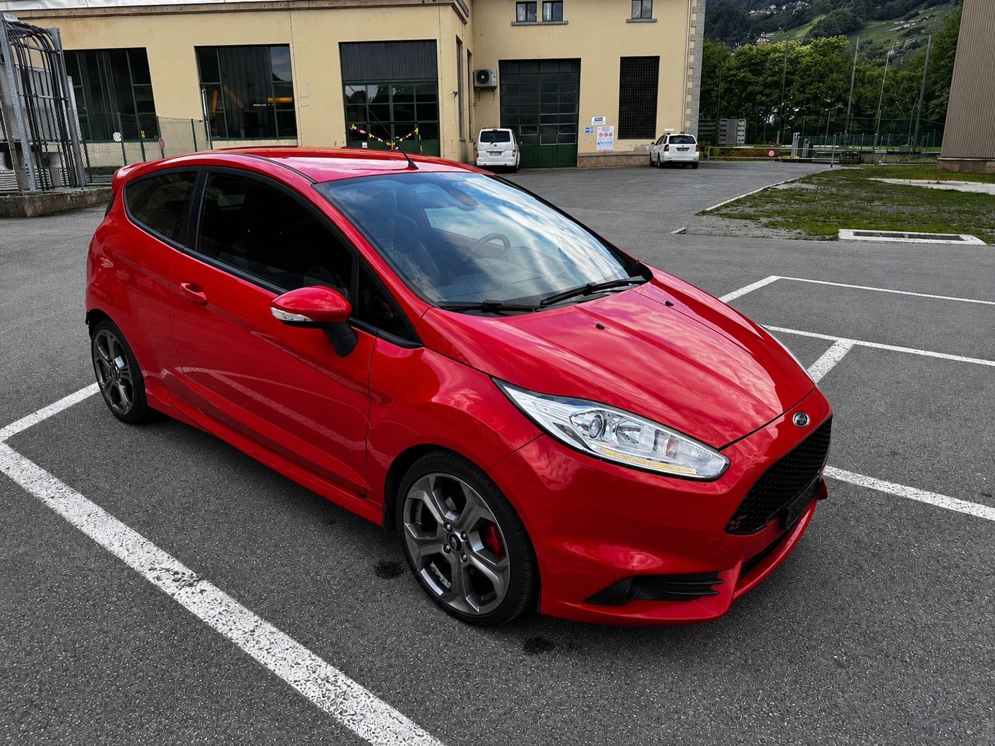 Ford Automobili: Ford Fiesta ST – Difettoso da Martigny venduto da Szymon2 1