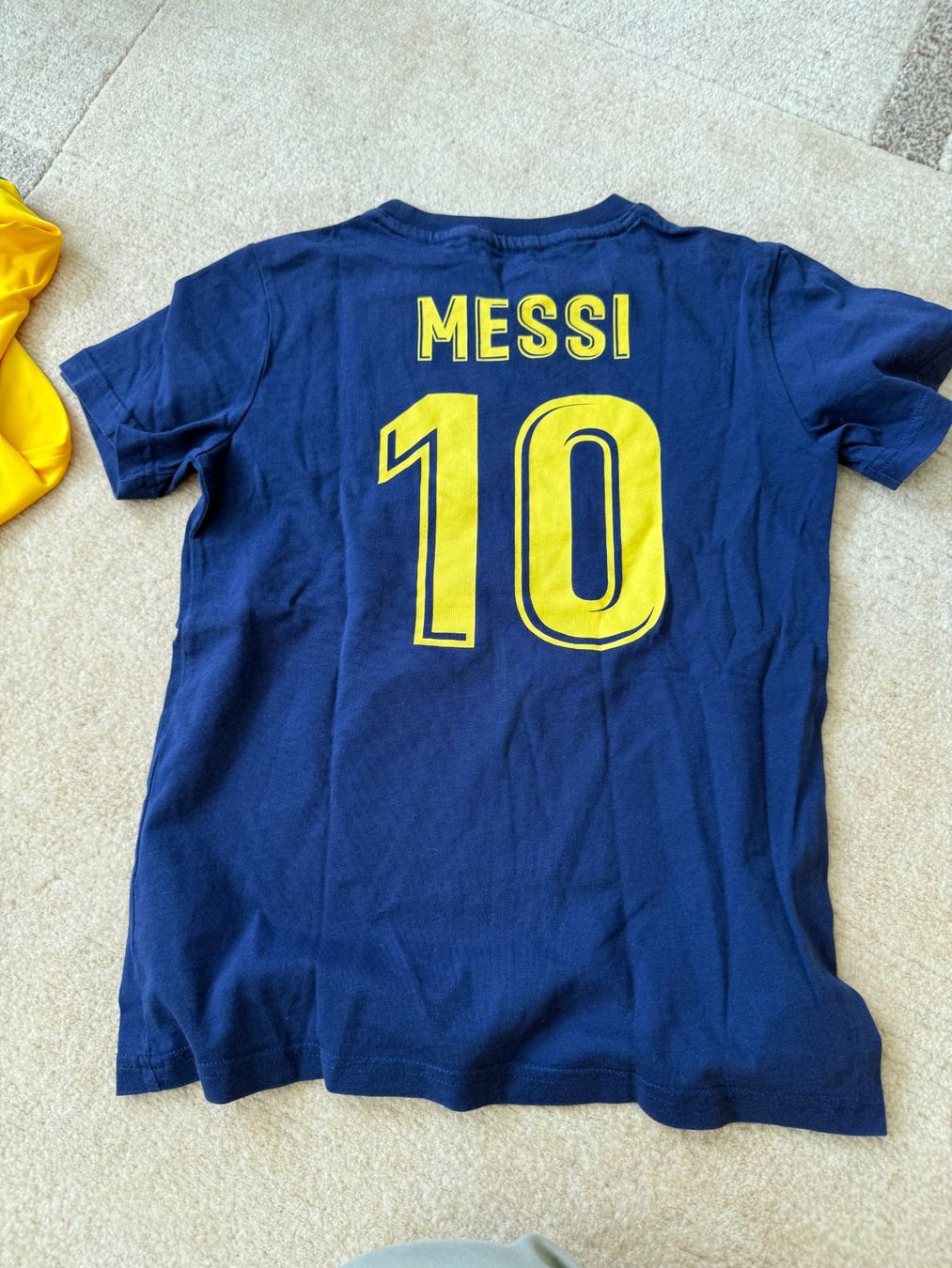 Scarpe, pantaloni & magliette da ginnastica: Maillot de foot Messi 8-10ans – Usato da Chambésy venduto da mariuselus 1