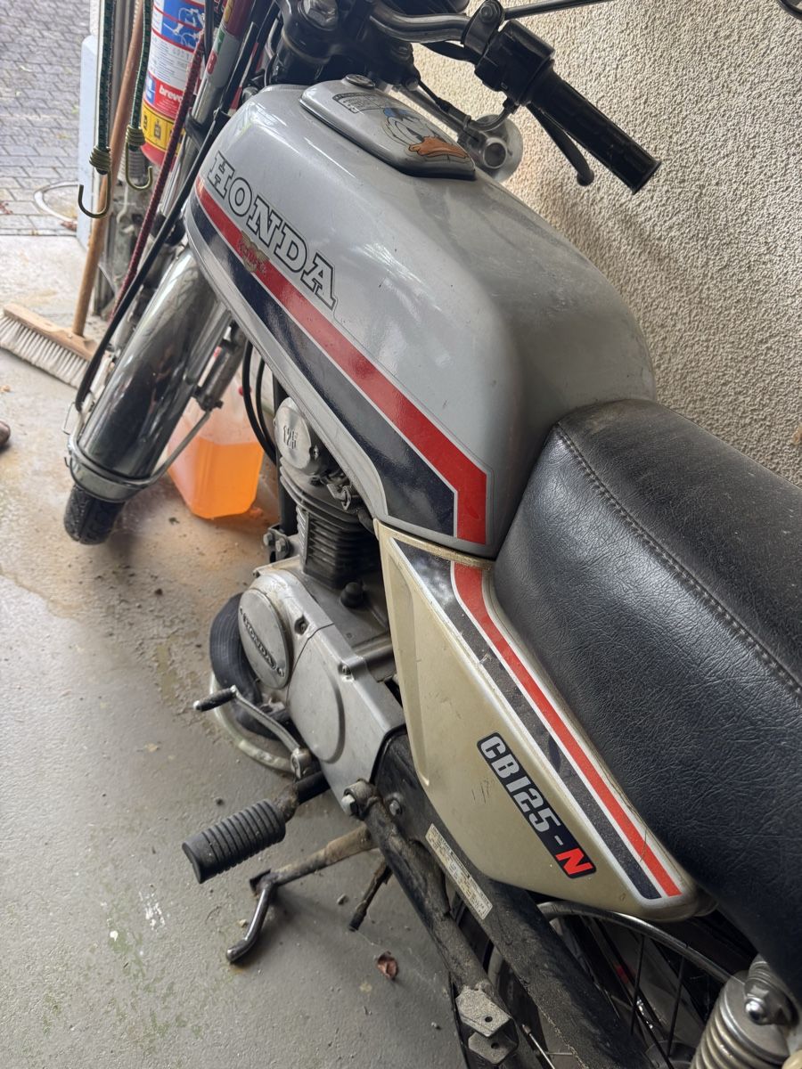 Honda Strasse: 1980 Honda CB125 N – Gebraucht aus Steinhausen von HockeyStickGear 1