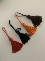 Lot de 4 pompons décoratifs coloris assortis 45mm