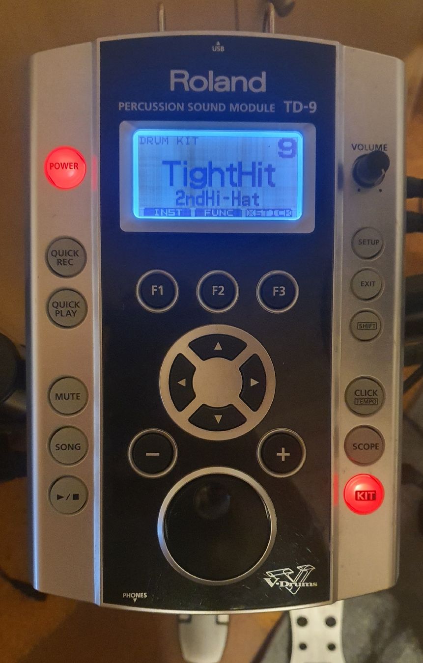 Roland Musikinstrumente: Roland TD-9 elektrisches Schlagzeug E-Drum – Gebraucht aus Bretzwil von matbbuh 2