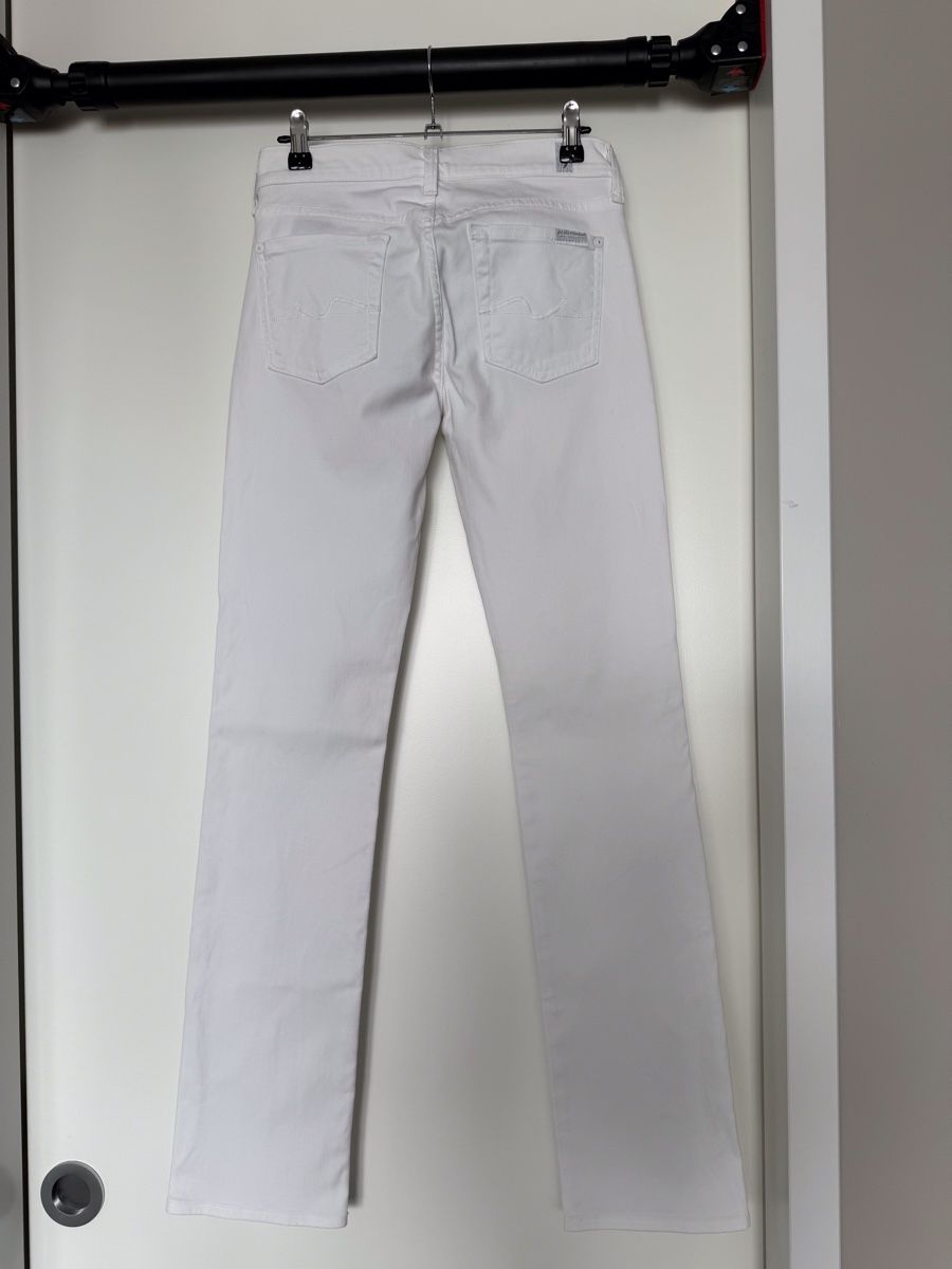 Mankind Jeans: 7 For All Mankind White Jeans - Size 25 - – Nuovo (secondo la descrizione) da Kilchberg ZH venduto da Shiraz3 1
