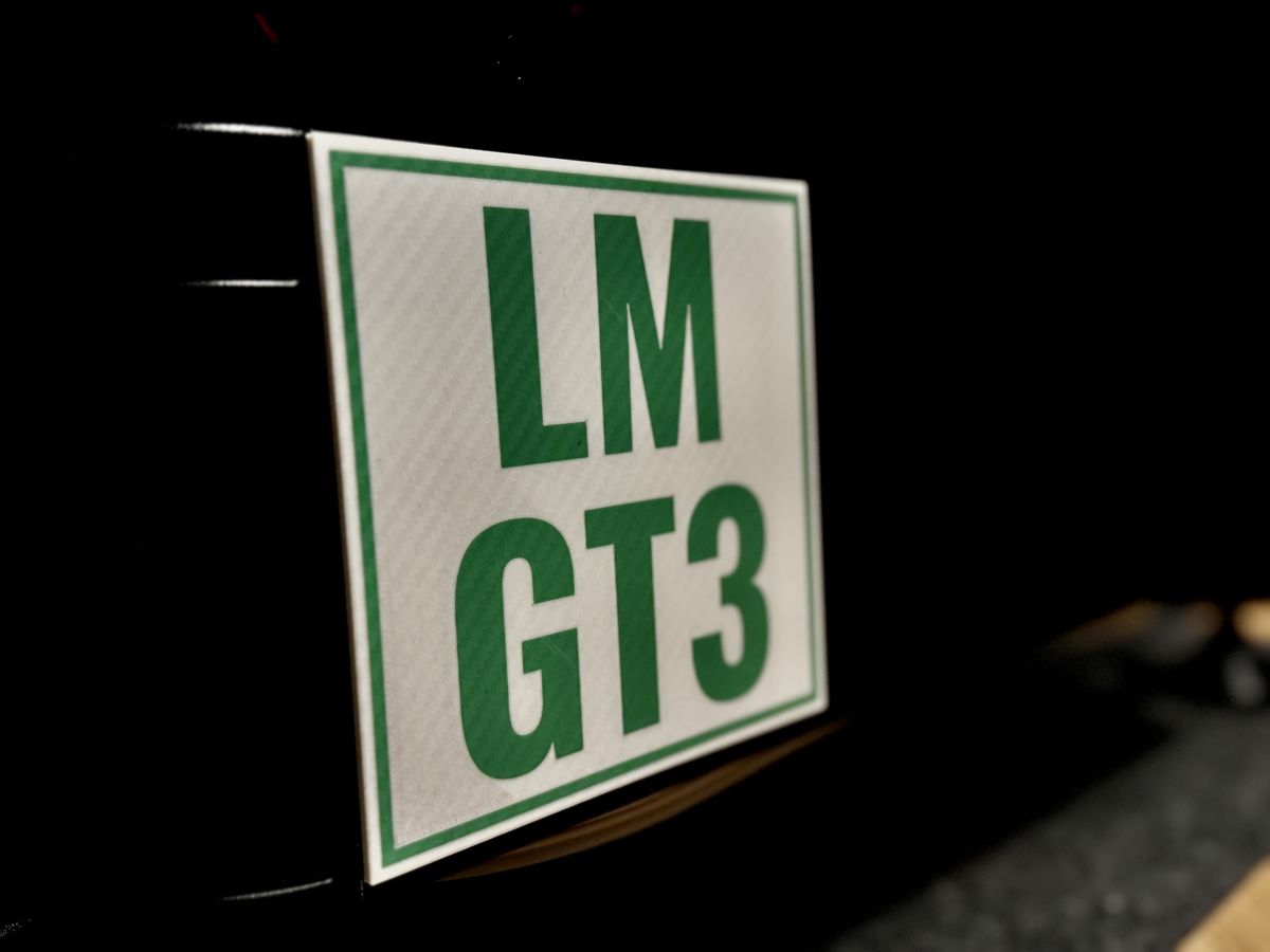 Giochi: Sim-Racing Rig Deko LM GT3 Schild #LeMans – Nuovo e nell'imballaggio originale da Winterthur venduto da rz87 1