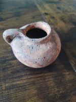 Petite cruche greque en terre cuite de style antique