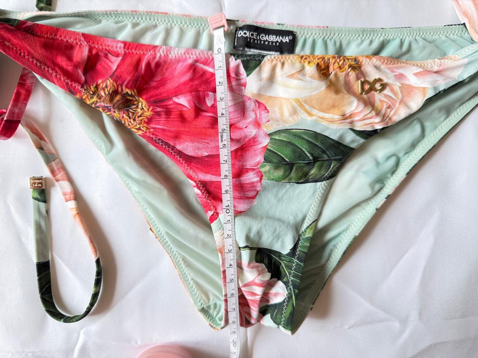 Dolce & Gabbana Costumi da bagno & Bikini: Damen Bikini Dolce & Gabbana Blumenmuster Gr. S – Usato da Oberarth venduto da SSS. 7