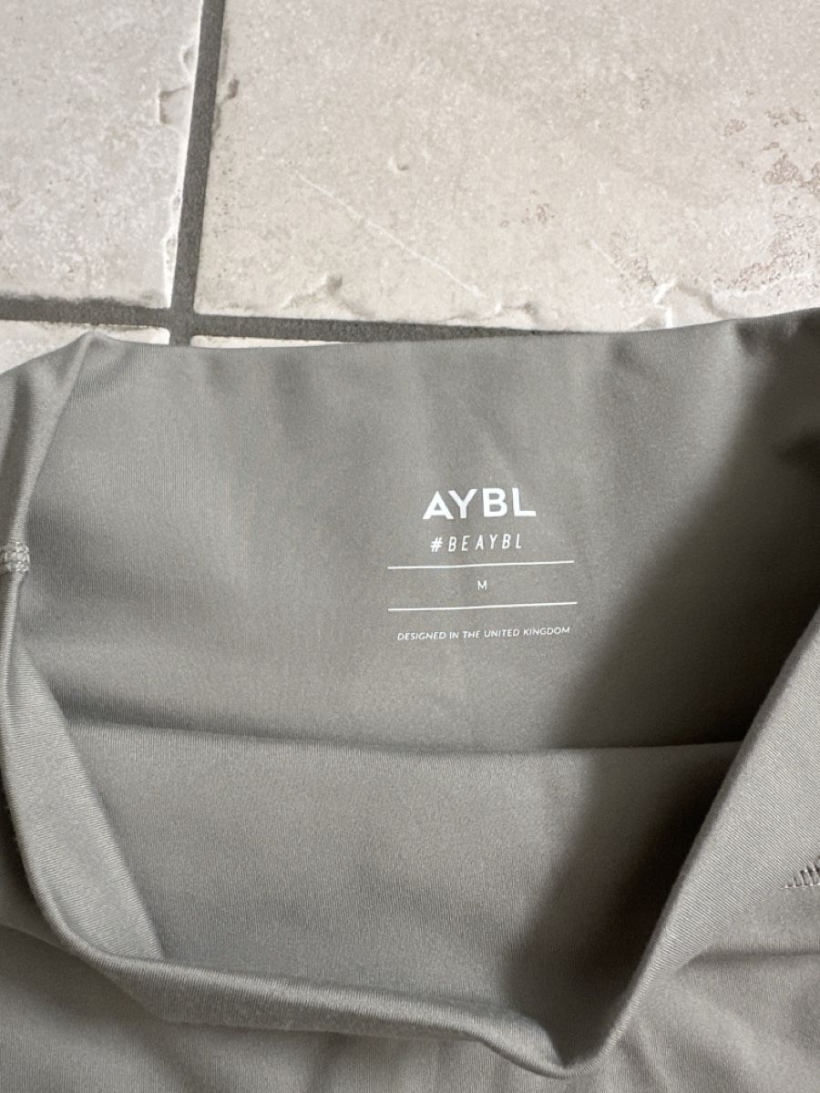 Aybl Pantaloni: Aybl Shorts – Nuovo (secondo la descrizione) da Ipsach venduto da ale_v82h 2