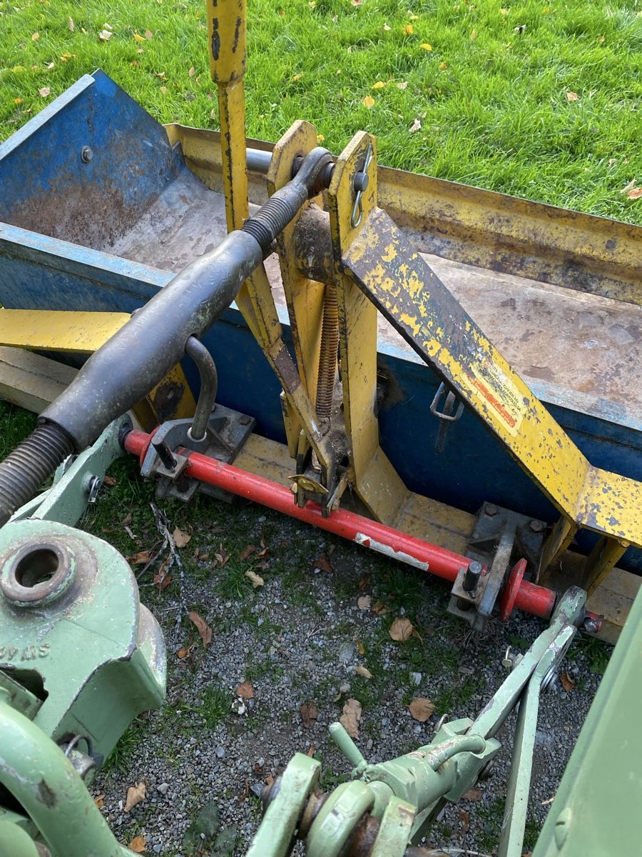 OTT Tutte le macchine: Heckschaufel Kippschaufel Ott – Usato da Rüti ZH venduto da Muck99 3