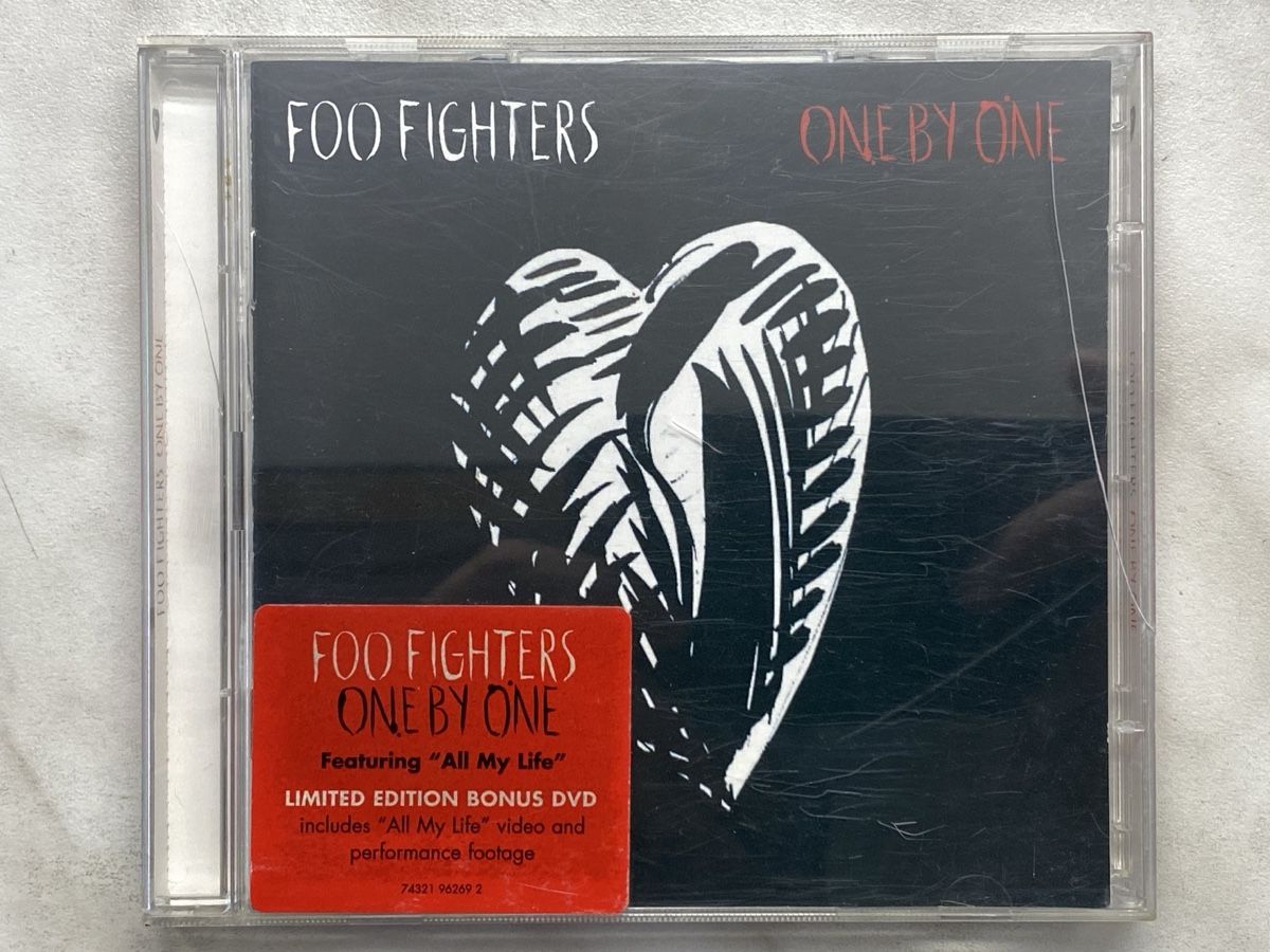 CDs: Foo Fighters One By One CD DVD – Neu (gemäss Beschreibung) aus Aigle von St_anger