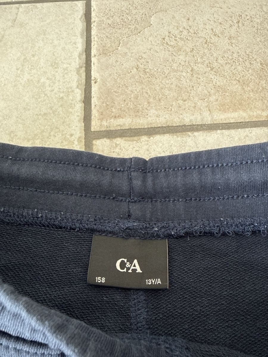 C&A Pantaloni: 2st.Short Gr.158 – Usato da Waltenschwil venduto da lina-04 2