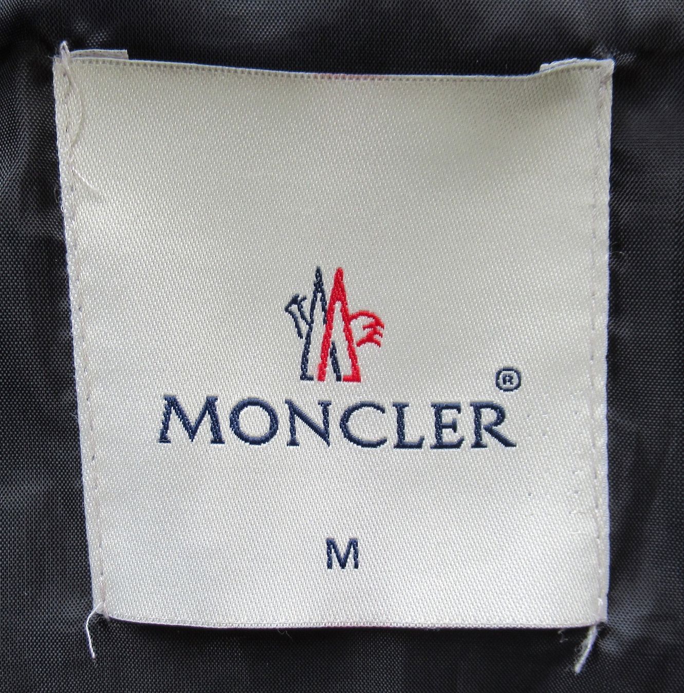 Moncler Gilets & Westen: Moncler Gilet Jacke – Gebraucht aus Bern von Colligentes 8