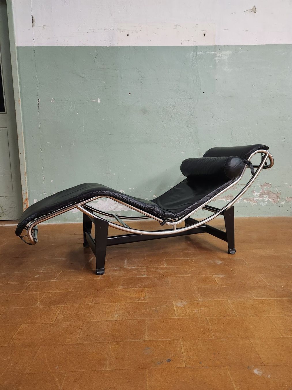 Sedie a sdraio: Designer Liege mit Lederbezug – Usato da Lichtensteig venduto da Usedinstorecom 1