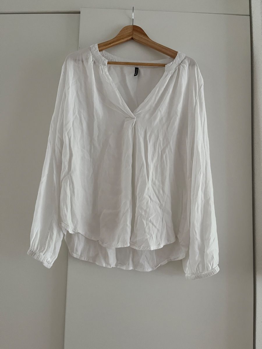 Blusen: Damenblusen Grösse xl/xxl – Gebraucht aus Wiesendangen von s_n_fcg8