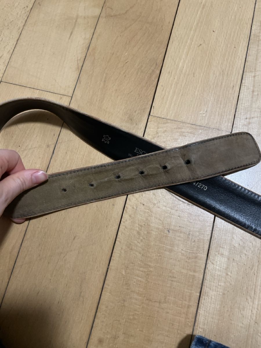 Escada Cinture: Escada Leather Belt, Size 40, Authentic, Stylish Look! – Usato da Luzern venduto da san_6mzy 2