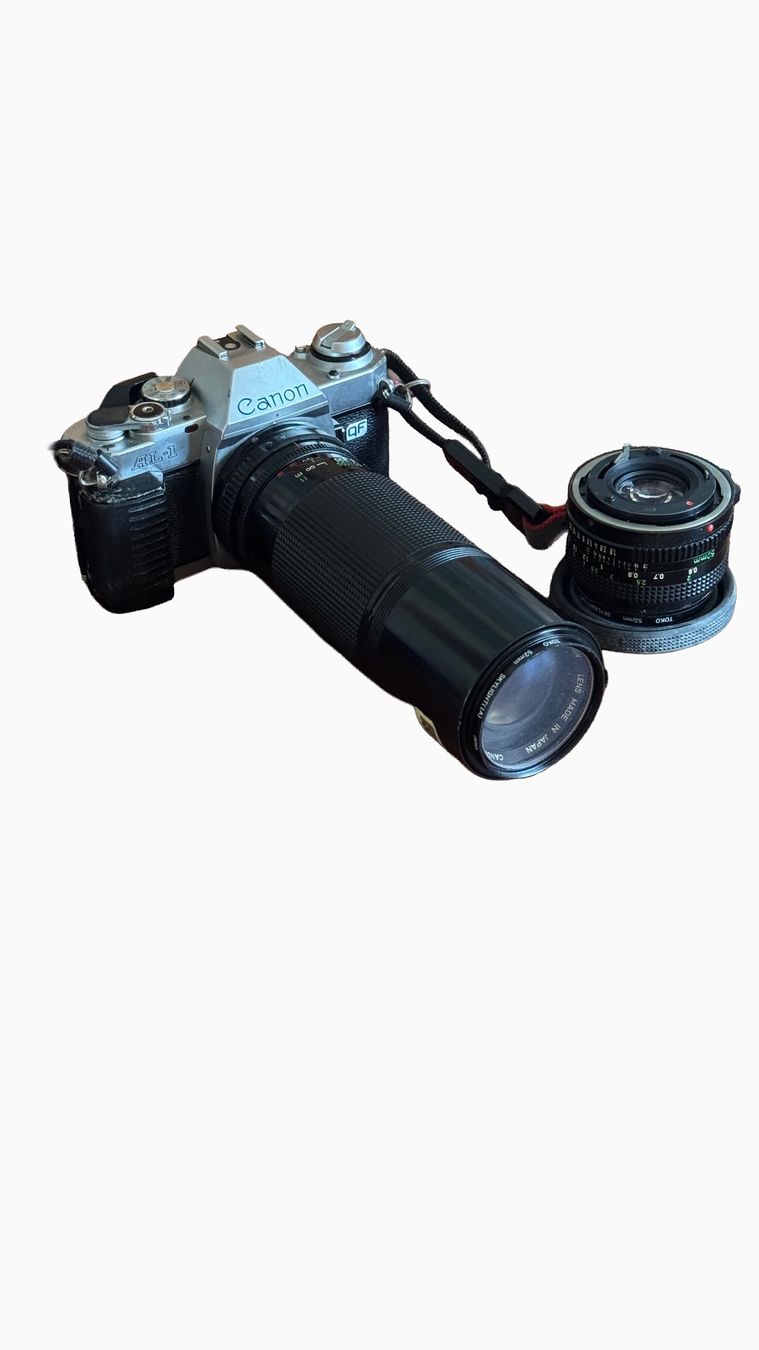 Canon Appareil photo: Canon AL 1 QF Set mit 2 FD Objektiven Blitz Ledertasche – D'occasion à Kleinandelfingen par _Sebi 8