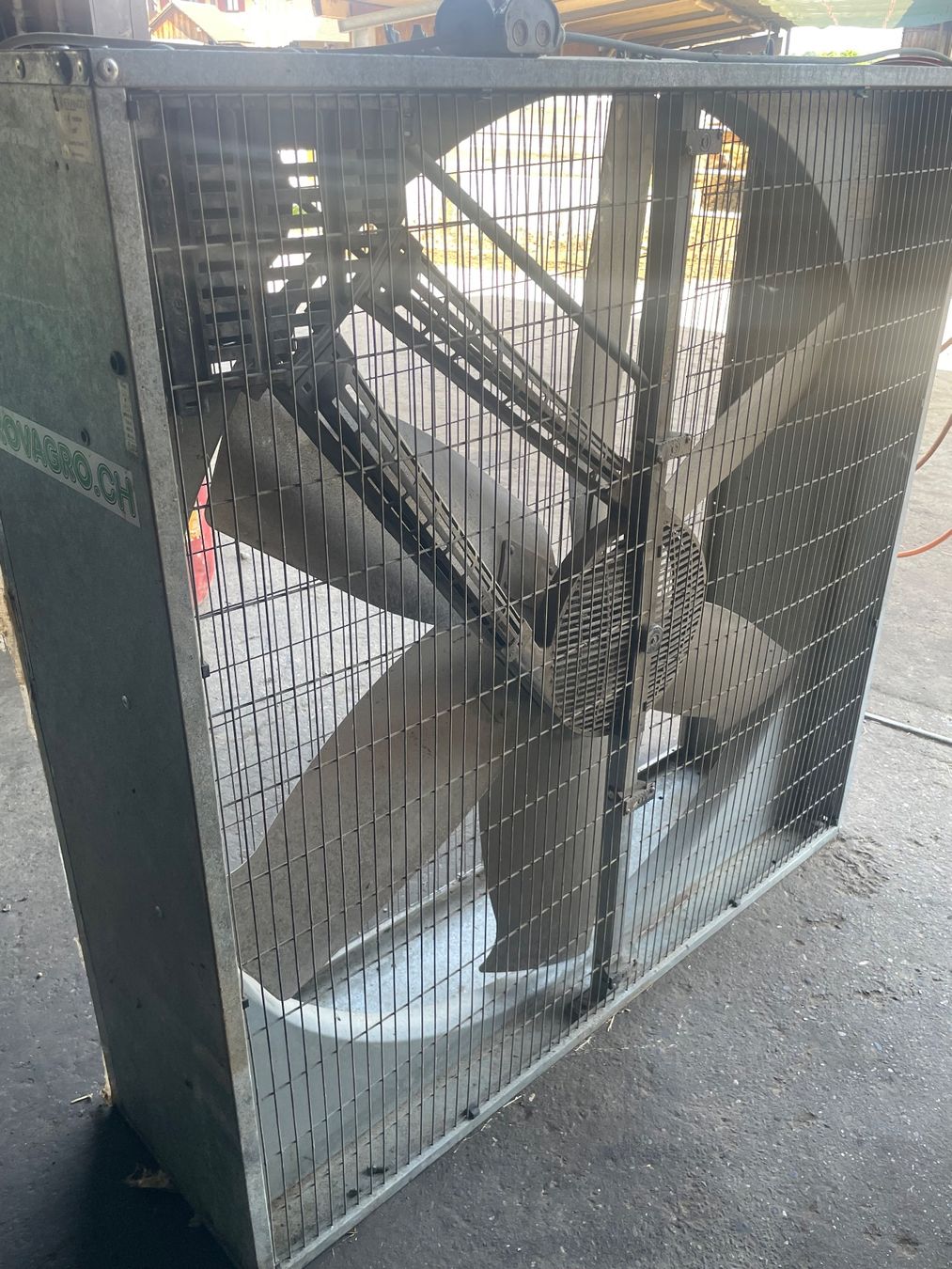 Ventilateurs: Lüfter – D'occasion à Merenschwand par Leuthard0