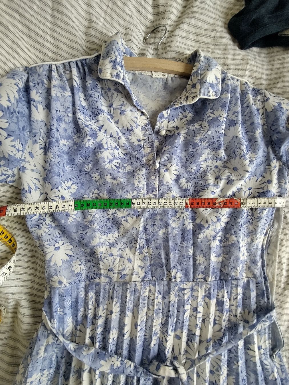 Kleider: Belle robe vintage  – Gebraucht aus Châtel-St-Denis von milou.lilou 4