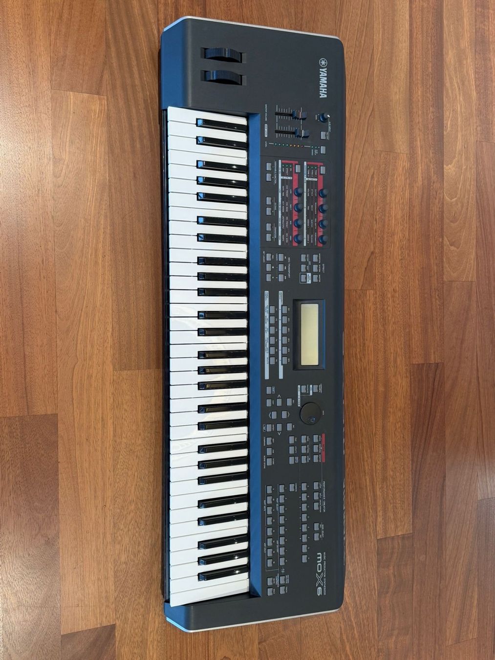 Yamaha Strumenti musicali: Yamaha Synthesizer mox 6 – Usato da Kuesnacht ZH venduto da Lacatitus 3