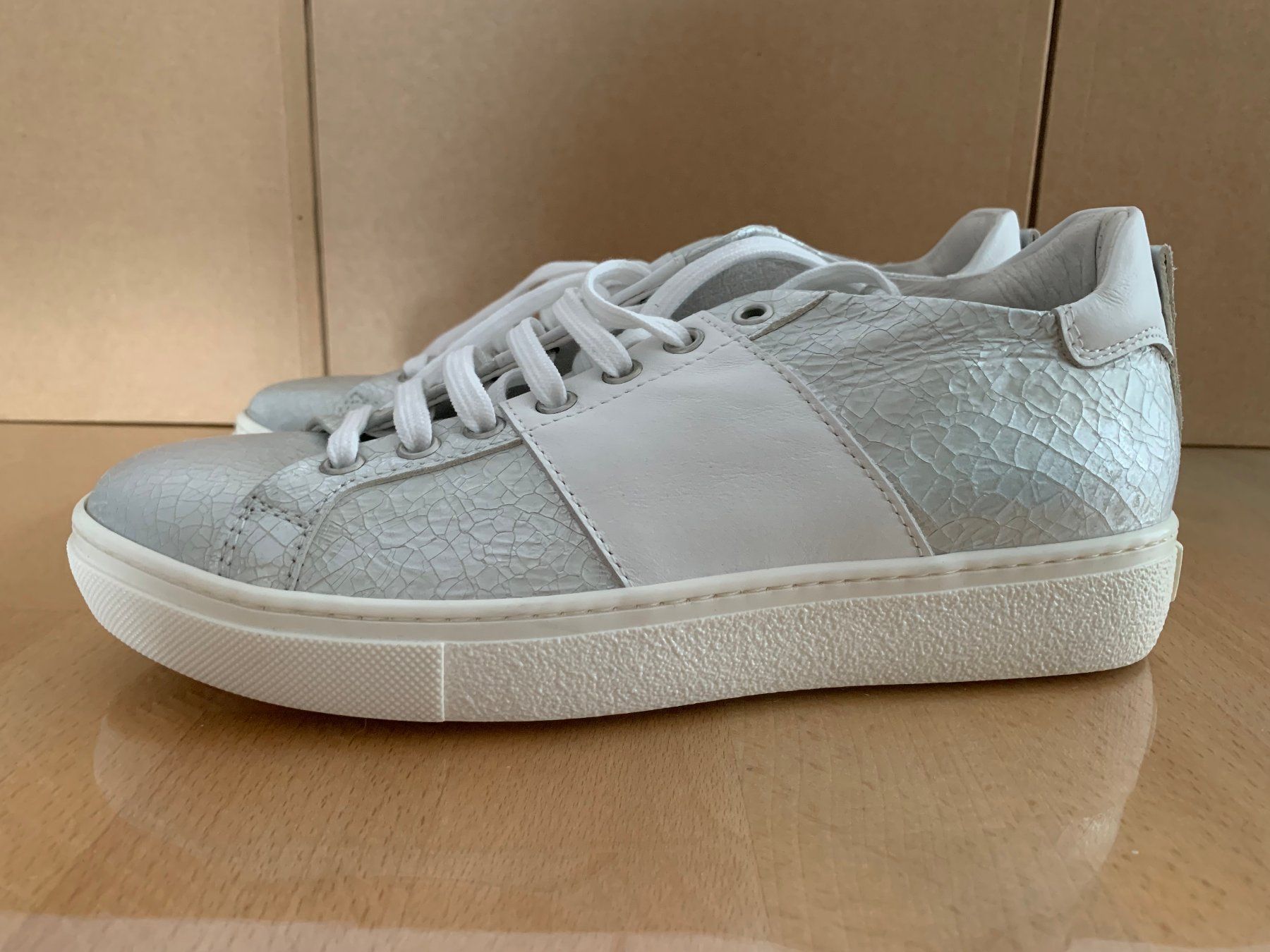 Scarpe da donna: Sneakers Gr. 38 (LEDER) – Nuovo e nell'imballaggio originale da Wetzikon ZH venduto da EvisStore 1
