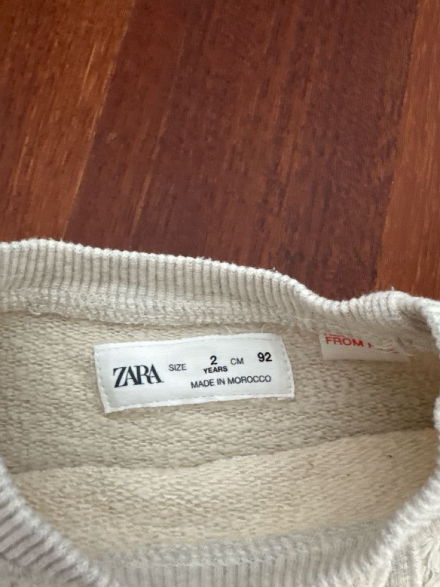 Zara Lotti & Set di vestiti: Zara Pullover Set, Gr. 92 (2 J.), Hello Kitty & Love – Usato da Hagendorn venduto da benjamin.peter 6