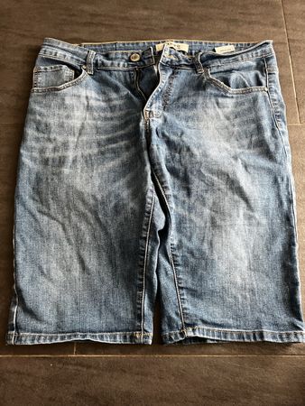 VIRTÙ JEANS Shorts Grösse 50/36 guter + gebrauchter Zustand