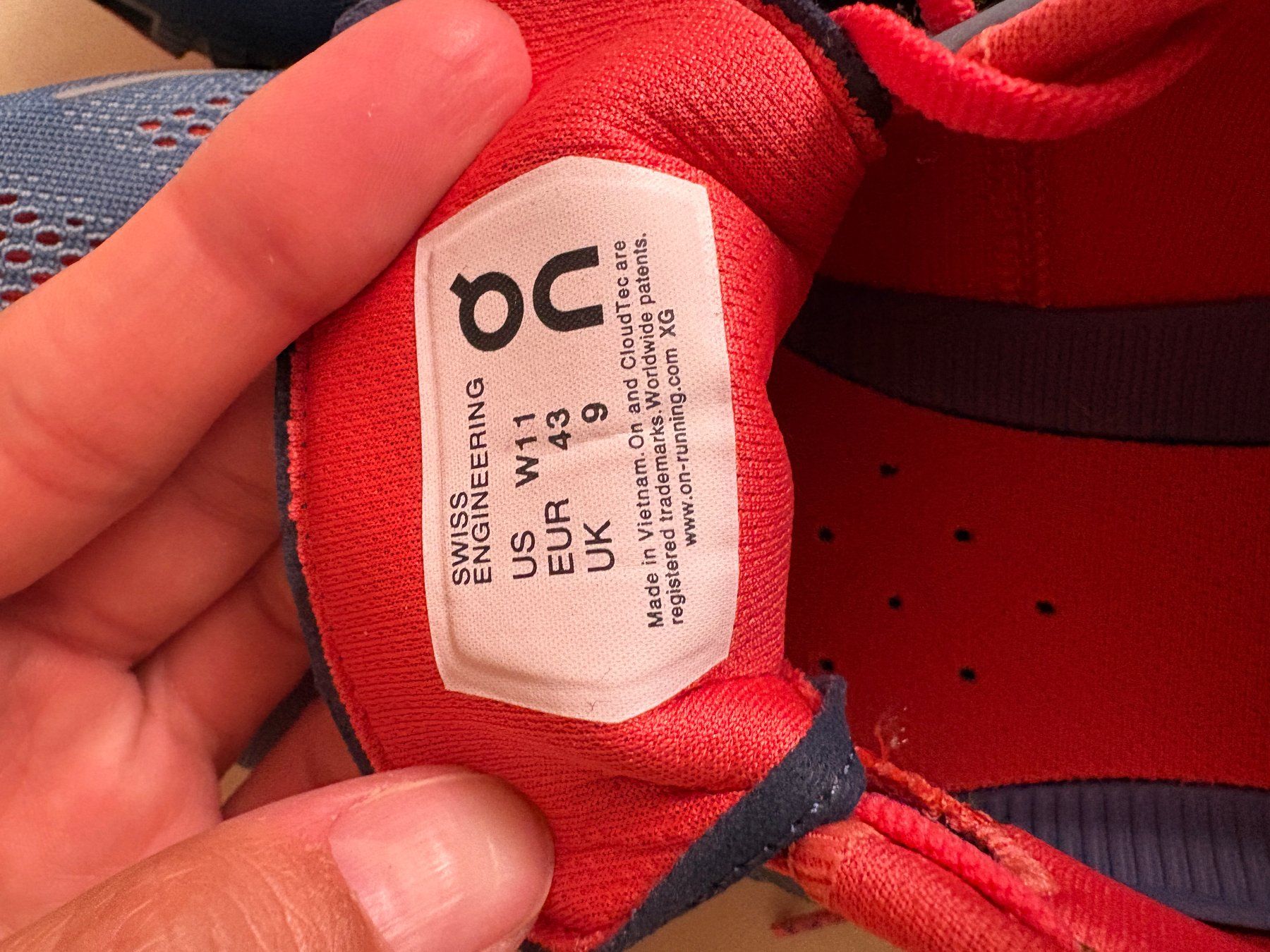 On Scarpe da donna: On Cloud X Schuh Damen Gr. 43 – Nuovo (secondo la descrizione) da Boswil venduto da lindebluetetee 2