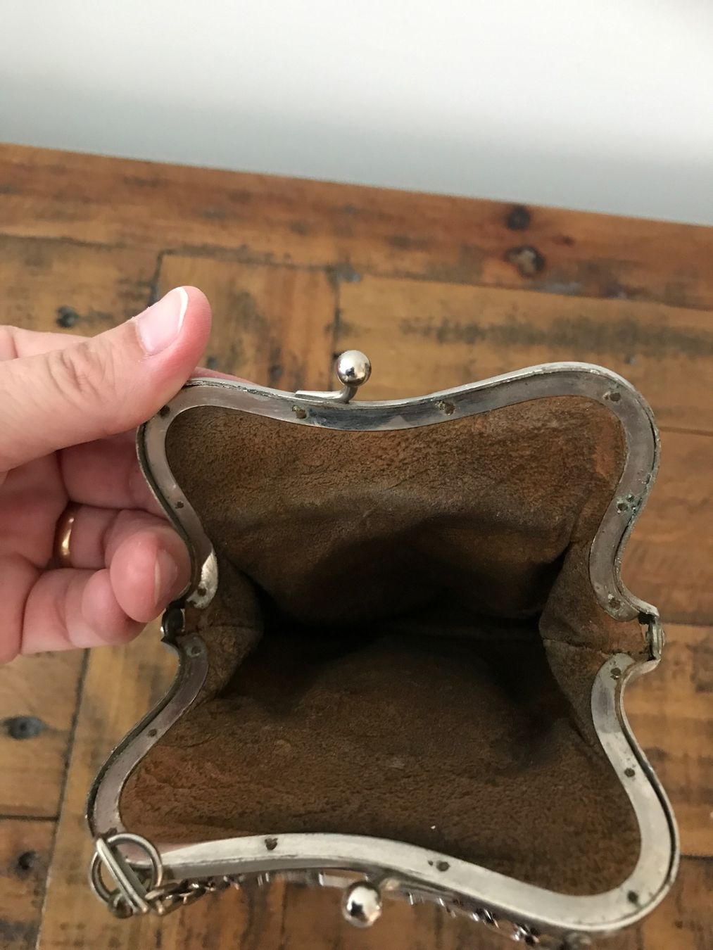 Portemonnaies: Alte Geldbörse mit Kette – D'occasion à Rapperswil SG par cosiba01 2