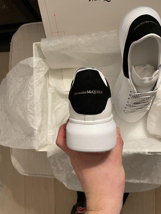 Alexander Mcqueen Chaussures femmes: Neu & ungetragen: Alexander McQueen Sneaker Larry – Neuf avec emballage d'origine à Zürich par rob_qh6m 6