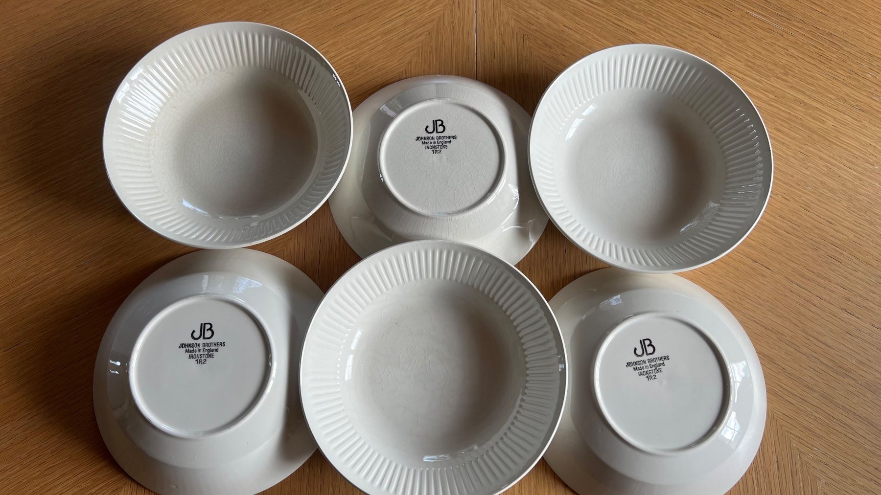 Johnson Brothers Geschirrsets: Johnson Brothers Suppenteller & Schüssel – Gebraucht aus Schübelbach von Dolly990_2 1
