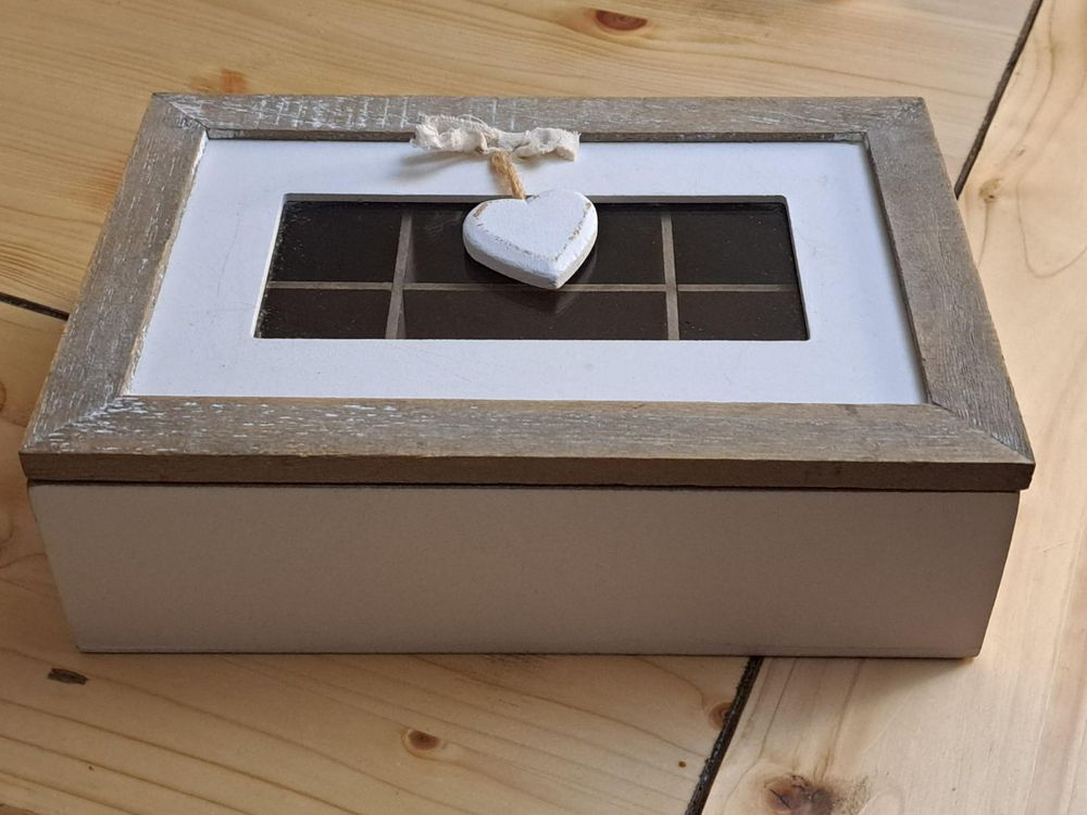 Boîte à Thé En Bois Rustique Avec 6 Compartiments Et Couvercle Transparent - Style Vintage/Shabby Chic - 24x16x6,5 Cm - 12