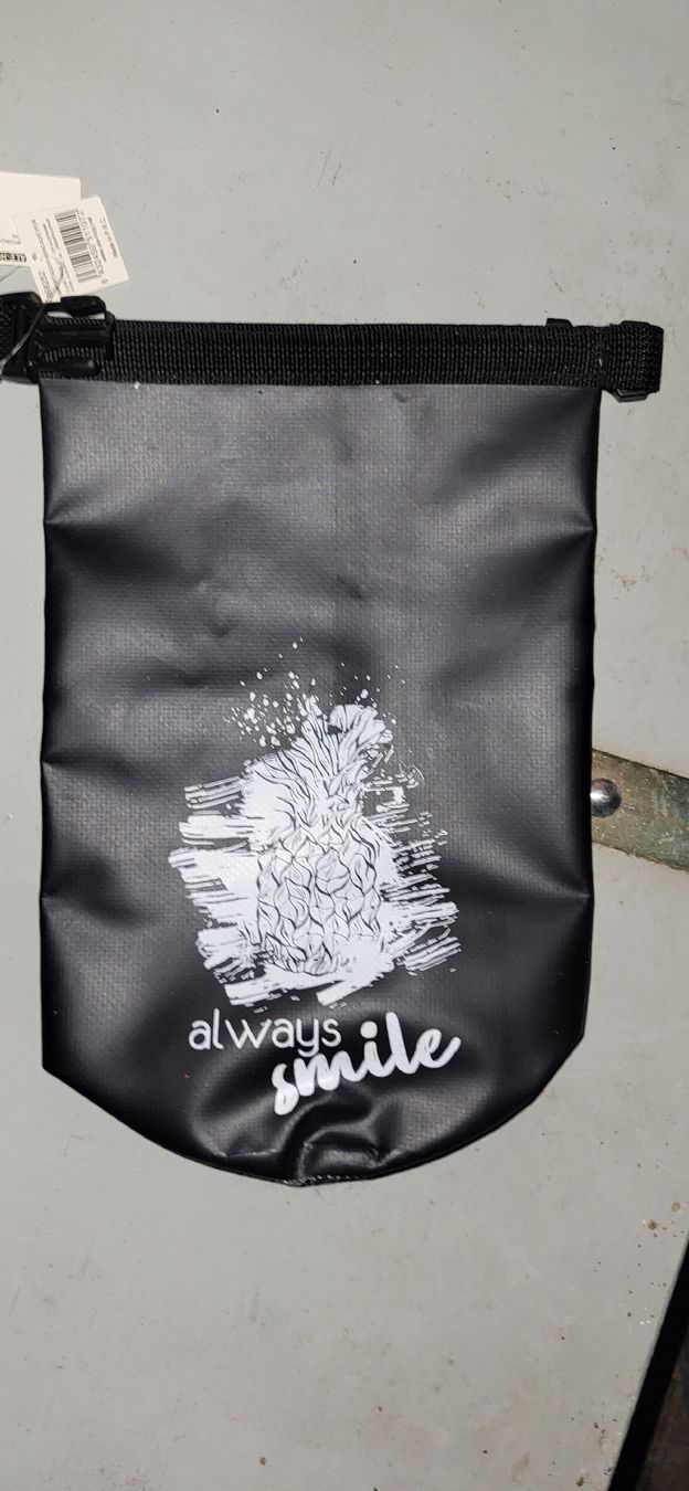 Borse: Wasserdichte Tasche "always smile" neu – Nuovo (secondo la descrizione) da Konolfingen venduto da Bio-suisse