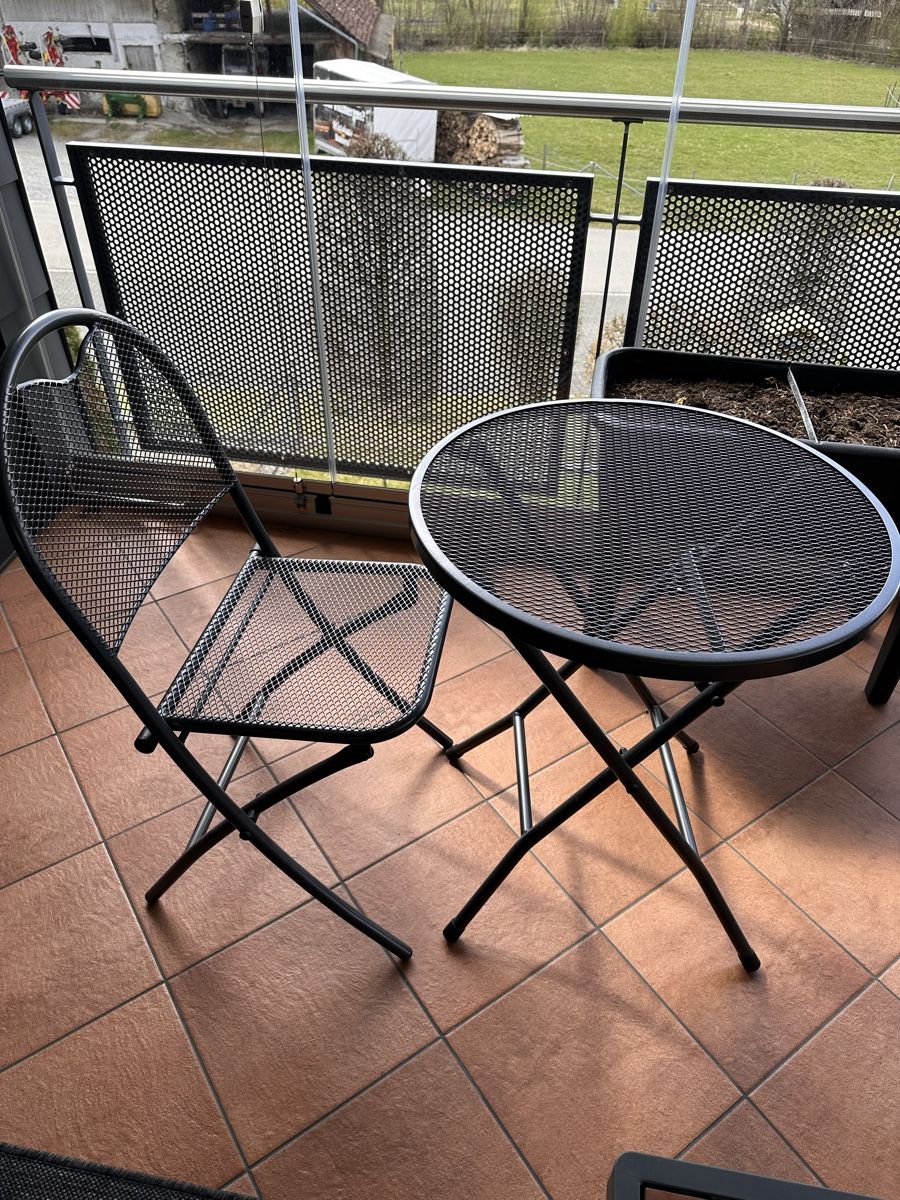 Tische: Gartenset 1 Tisch 2 Stühle – Gebraucht aus Büttikon AG von labi2005 2