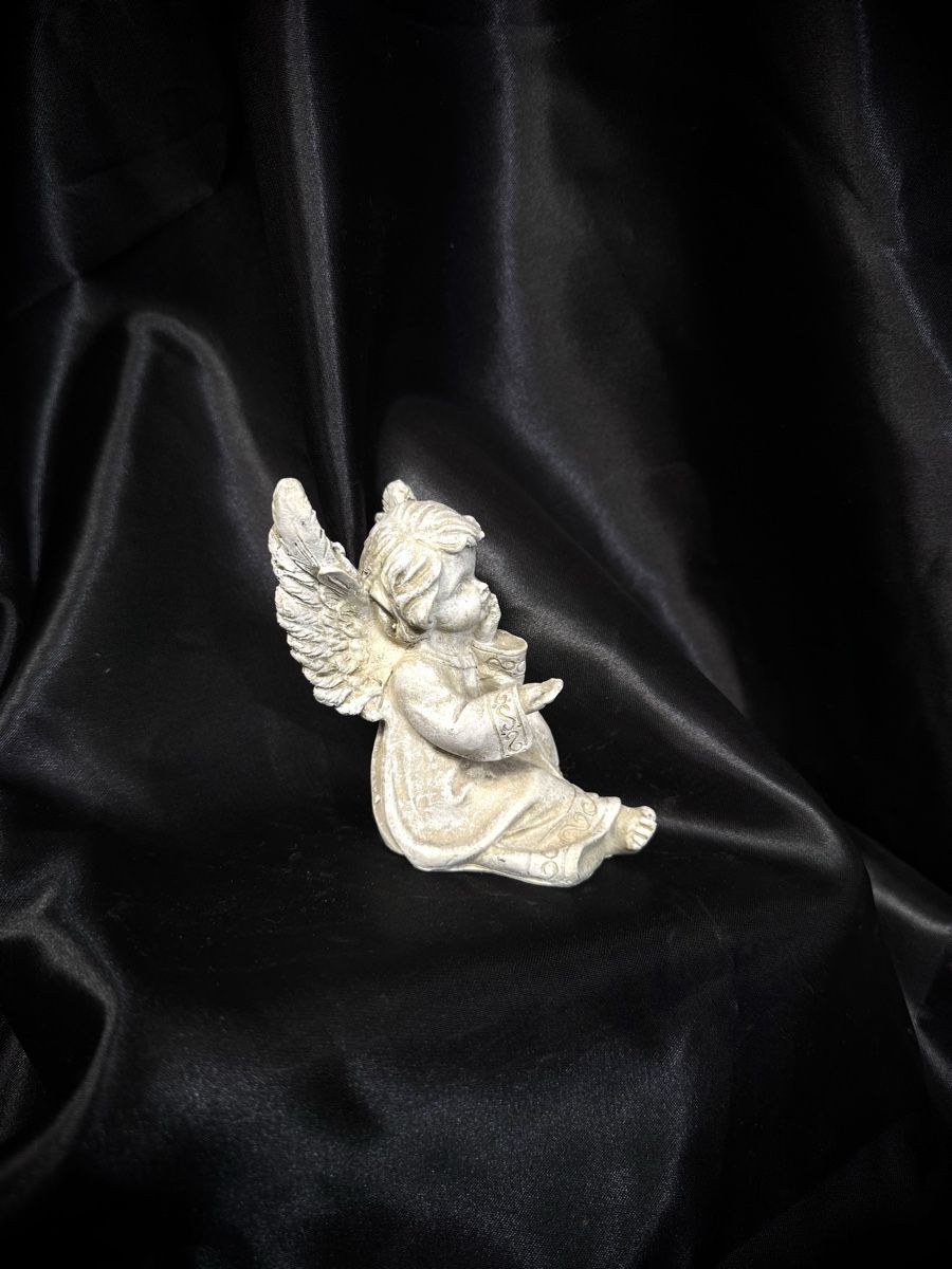 Tutte le decorazioni: Angel figurine, decorative, used – Usato da Bern venduto da NOKOMETA 2