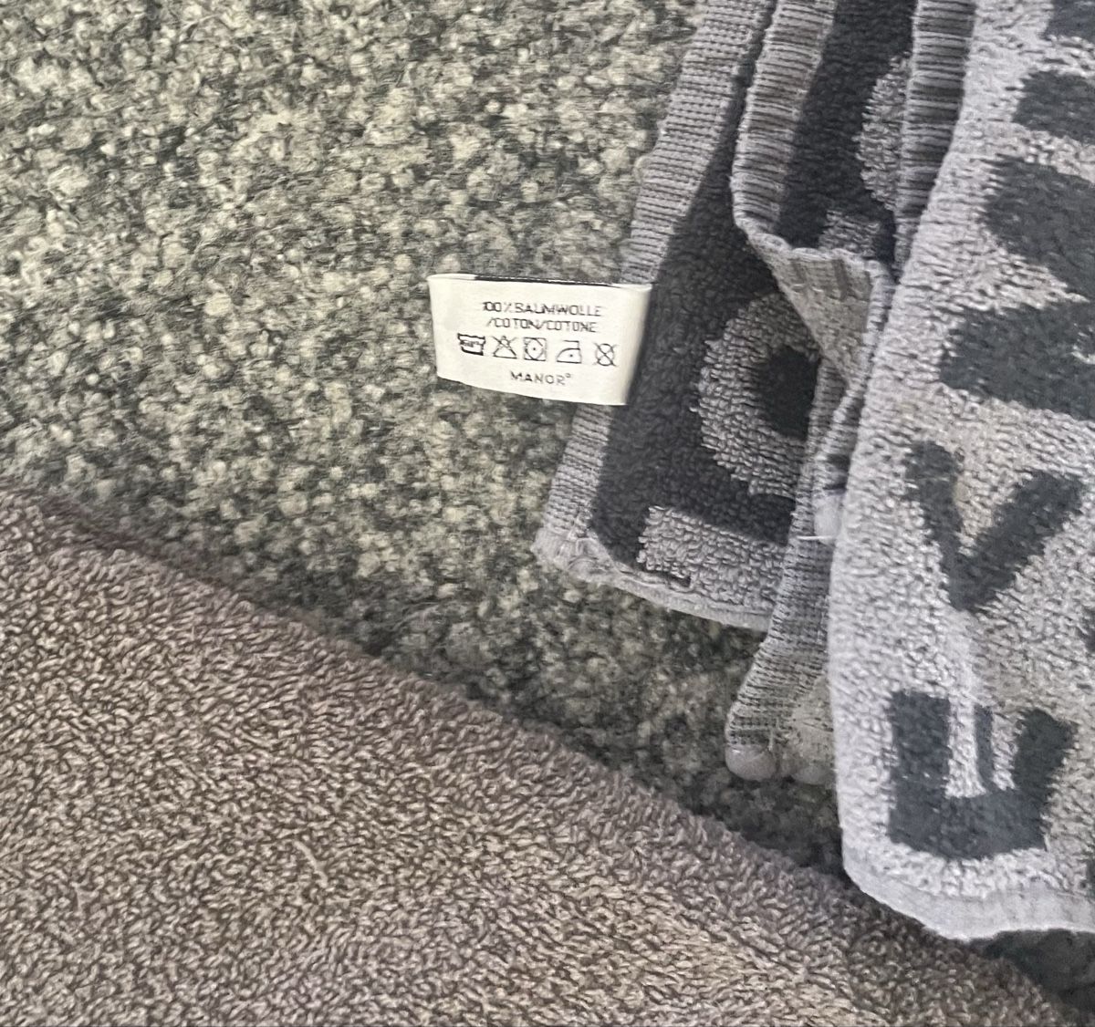 Teli da bagno: 3 Badetücher, Duschtücher, Sauna Tüechli! – Usato da Au ZH venduto da Jaggy4 1