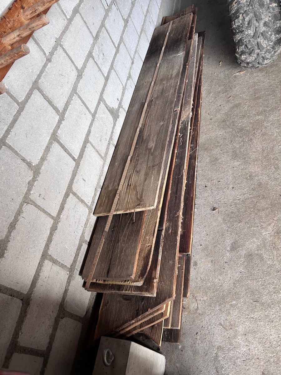 Articoli in legno: Altholz Bretter – Usato da Unterwasser venduto da SIMINIEDI16 1