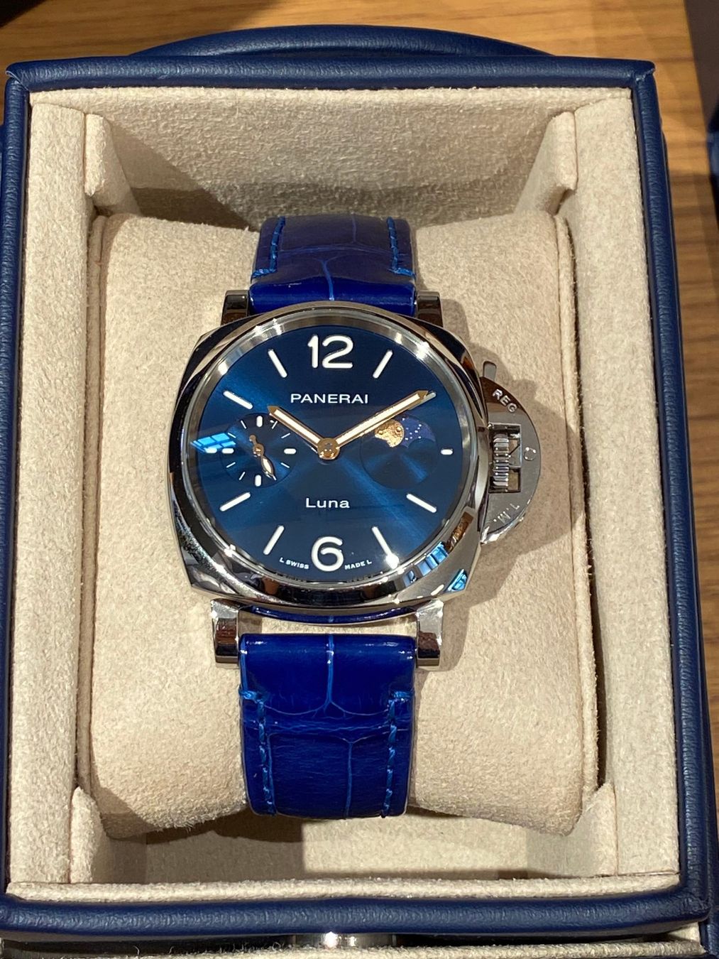 Panerai Orologi: Panerai Luminor Due Luna – Usato da Zürich venduto da Zeit_Zone_Zurich