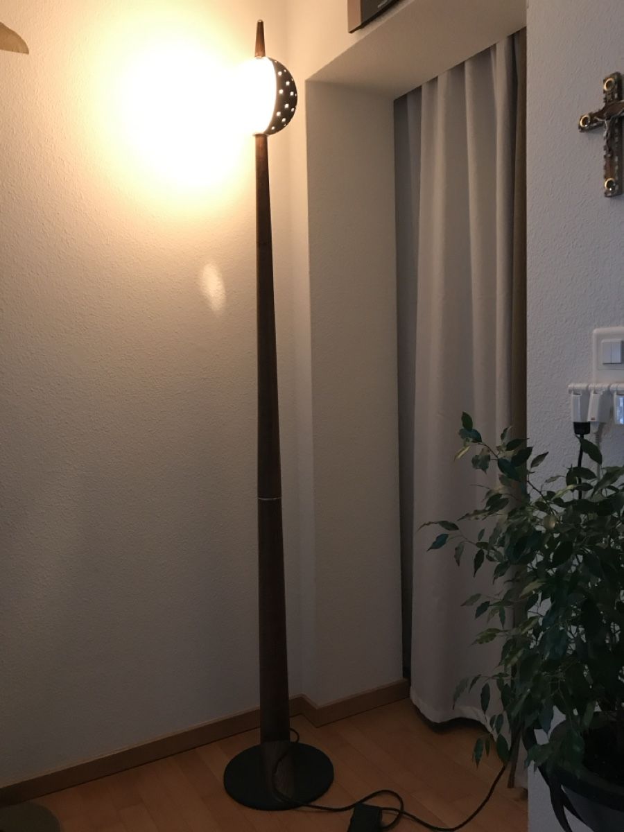 Lampade: Design Stehlampe aus massiver Eiche – Usato da Zürich venduto da stefan1818 2