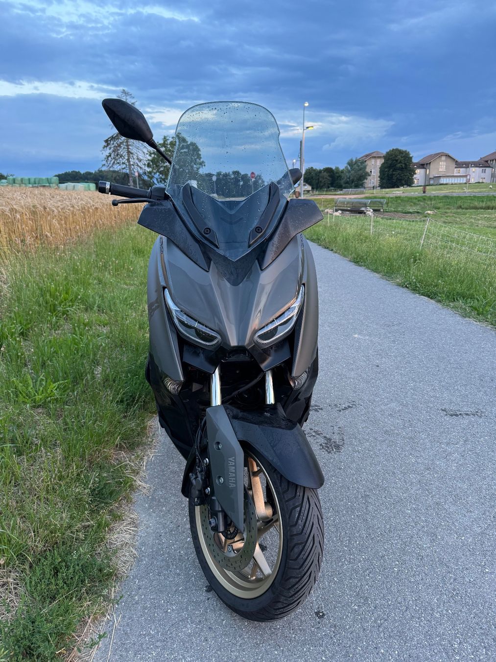 Yamaha Scooter: Yamaha Xmax 300 Tech Max – Usato da Anières venduto da tob_nd9x 3