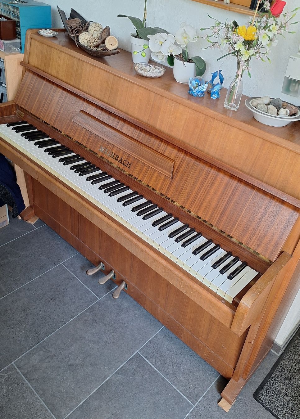 Strumenti musicali: Weinbach Klavier Holzfarben gebraucht – Usato da Uttigen venduto da ellebasi4