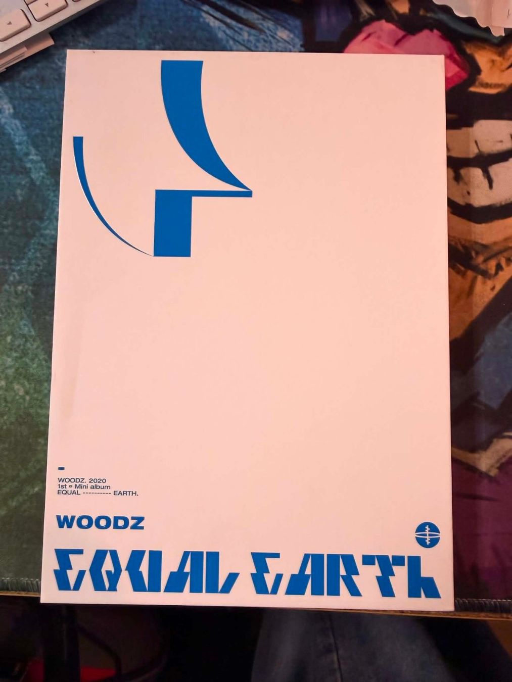 CD: WOODZ EQUAL 1st Mini Album CD – Usato da Giubiasco venduto da Ticinerd