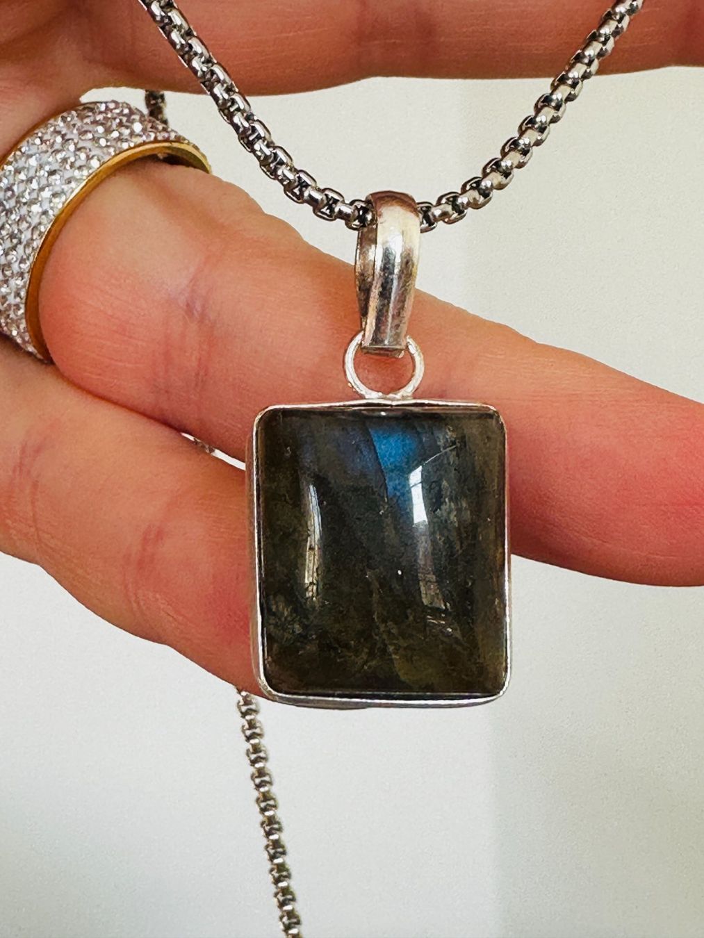 Catenine: Labradorite necklace – Nuovo e nell'imballaggio originale da Genève venduto da AGBERG