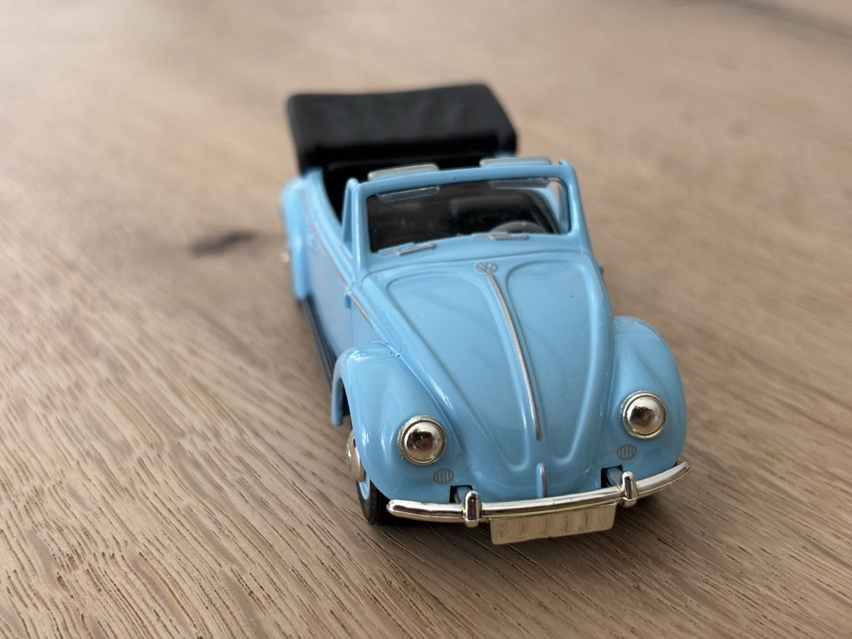 Volkswagen Modellini d'auto: 1 VW Käfer**Cabriolet**1:43** – Nuovo (secondo la descrizione) da Volketswil venduto da Car6 2