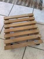 Holz Untersetzer Wagner mit Rollen guter Zustand