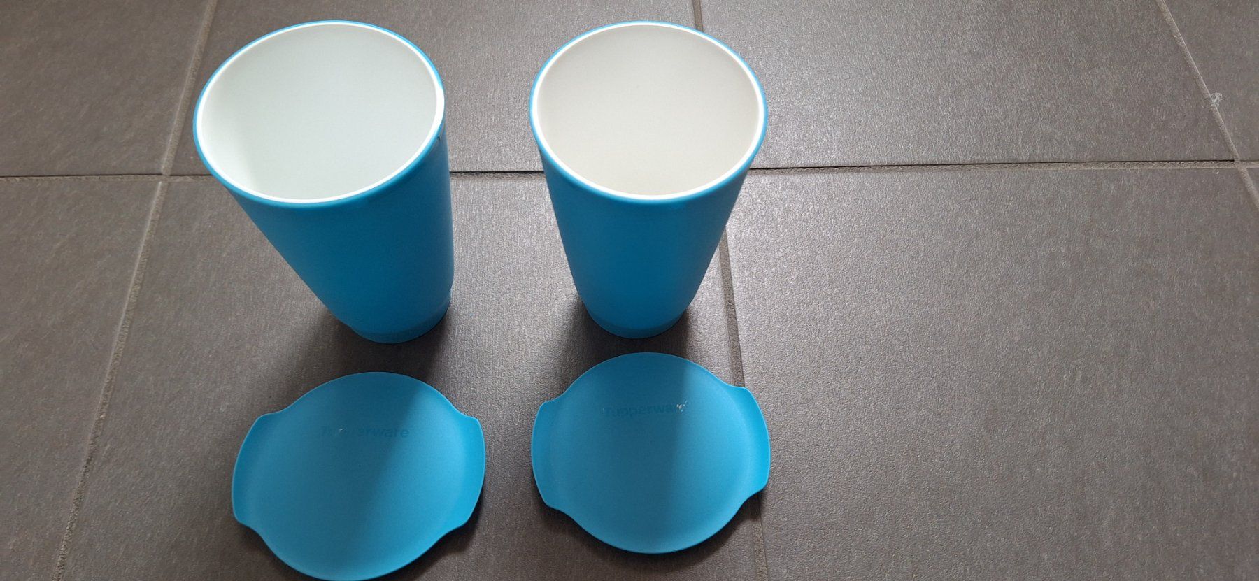 Tupperware Contenitori & Simili: Tupperware, gobelet allegra (2x) – Nuovo e nell'imballaggio originale da Lussery-Villars venduto da pousinete02