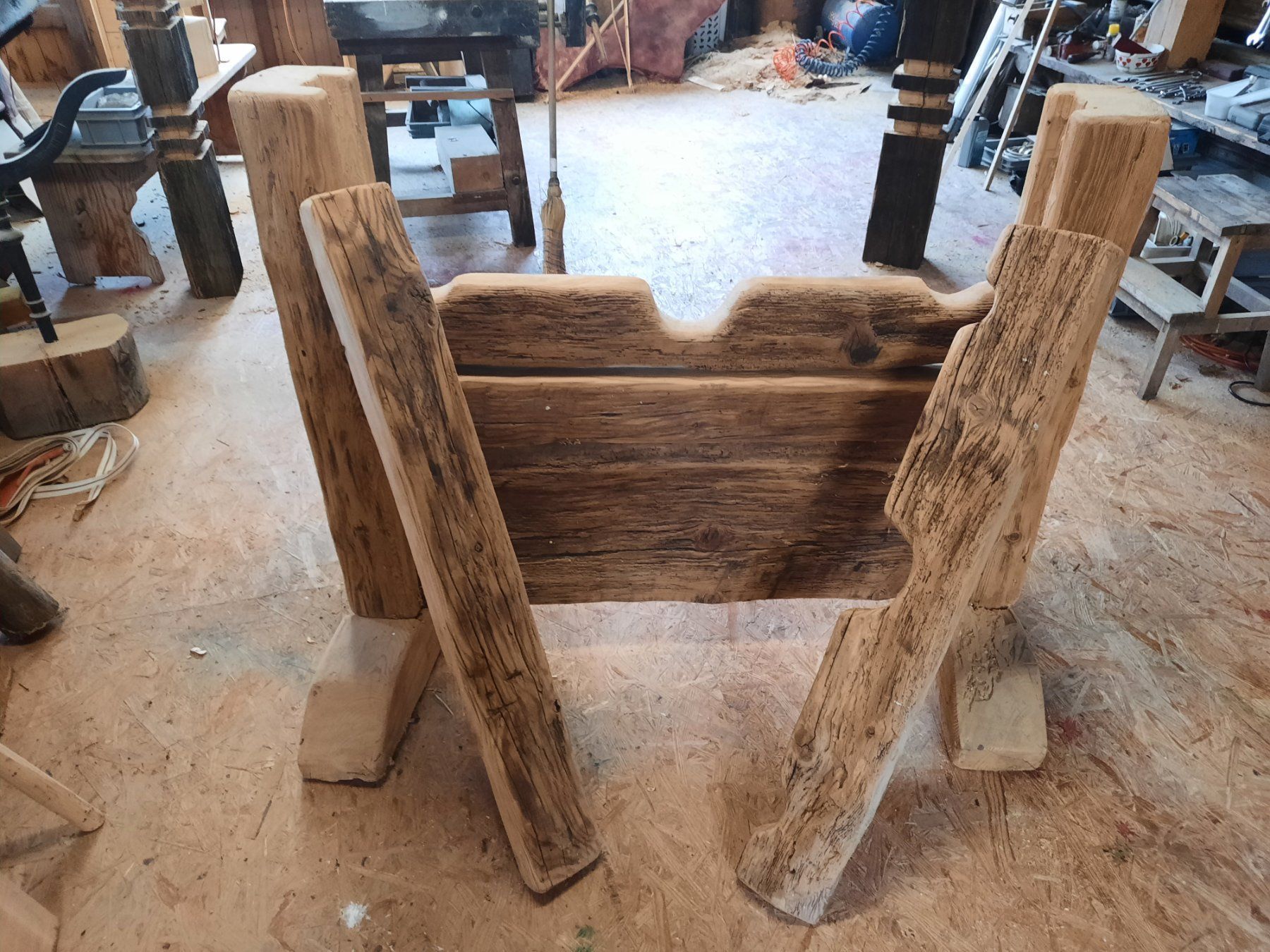 Articoli in legno: Altholz,  Balken und Bohlen,  Pranger – Nuovo (secondo la descrizione) da Sisikon venduto da Creantic-Art 3