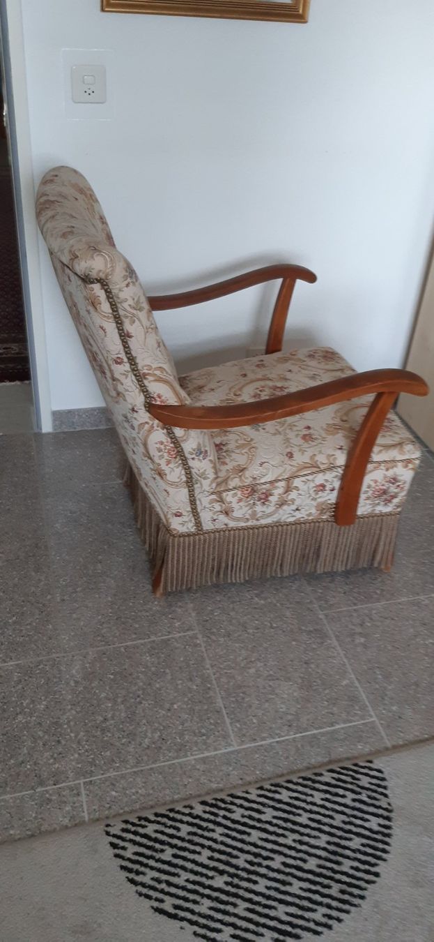 Poltrone: Antik Sessel – Usato da Füllinsdorf venduto da Salvi60 1