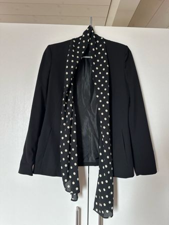 Damen Blazer Zara Grösse S schwarz mit weissen Tupfen