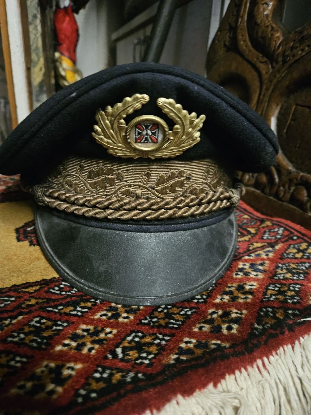 Uniformi: militärhut uniform – Difettoso da Schwellbrunn venduto da Rosaroterpanter